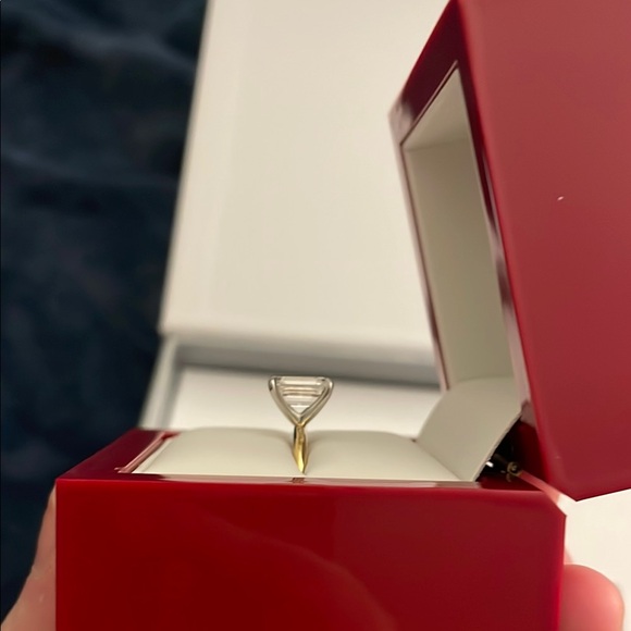 2.56 E VVS1 Emerald cut LAB diamond ring - Picture 11 of 17